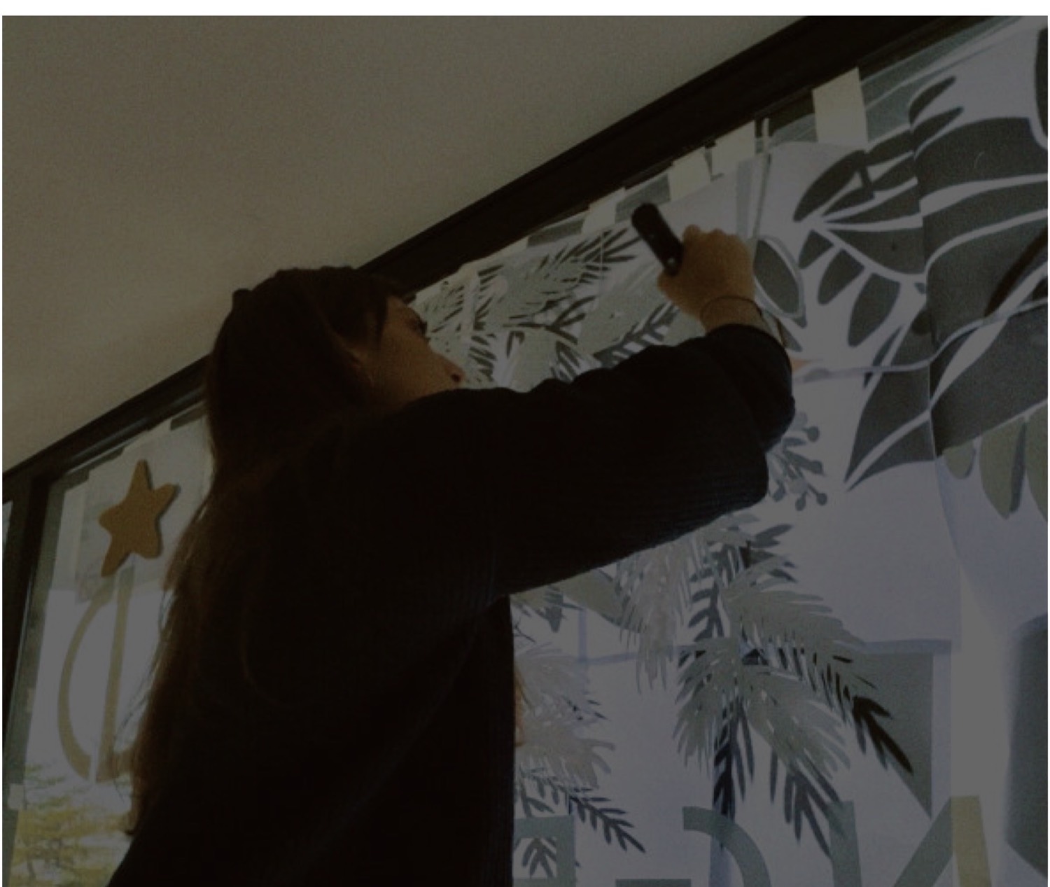 I design : Moodboard, graphic research and artwork drawn on a photo of your own window.